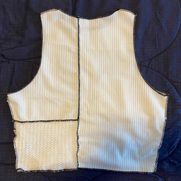 Women's Cropped Tank Top - Picture 2 of 3